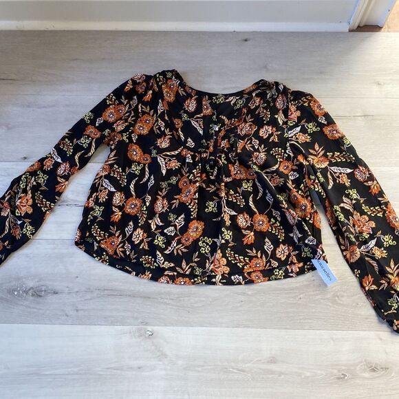 LAURIEBELLES‎ Veronika Floral Print Top Black Multi M Nwt - Picture 3 of 6